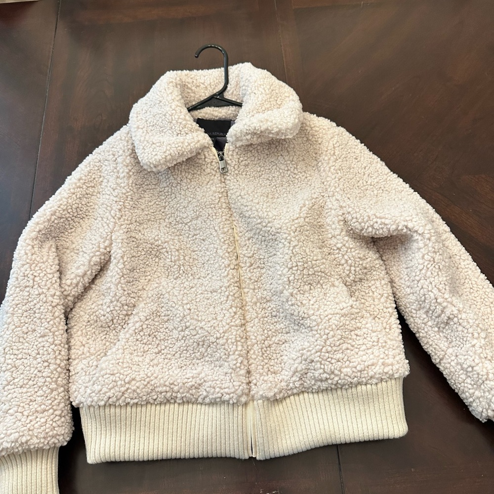 Banana Republic Fuzzy coat jacket woman’s size small